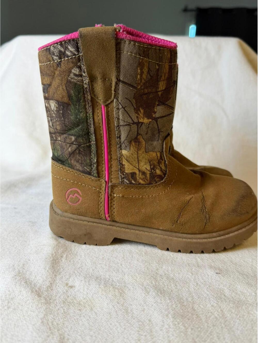 Magnum Brown Leather Camo Pink Trim Pull-On Boots Youth 11D